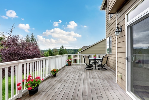 4 Deck Maintenance Tips for the Spring