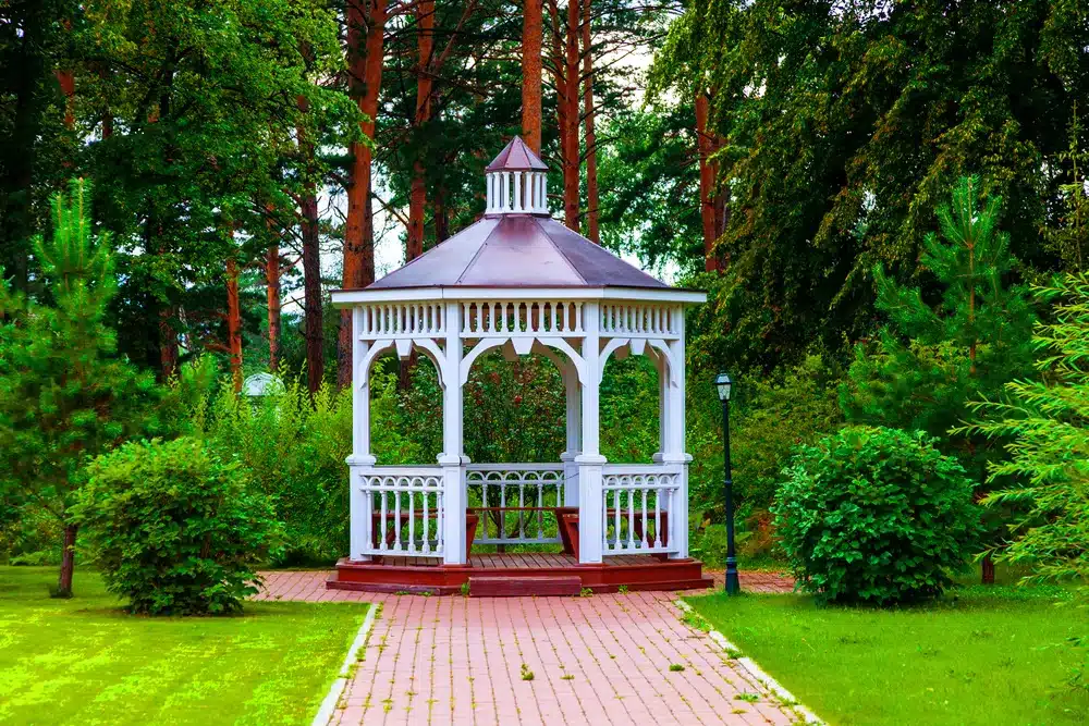 Benefits of a Backyard Gazebo