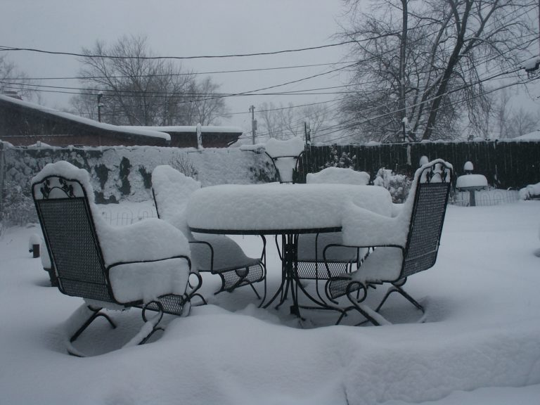 How to Maintain your Deck Over the Winter