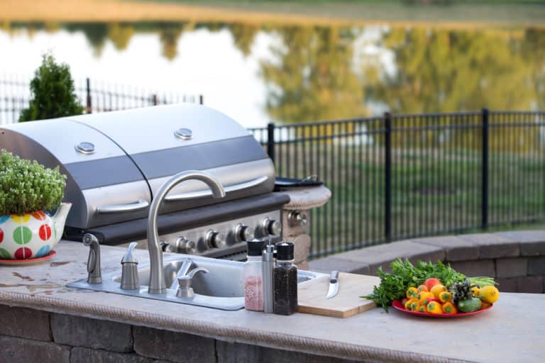 Planning Your Patio with an Outdoor Kitchen