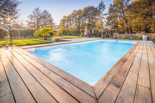 What to Consider Before Installing a Pool Deck